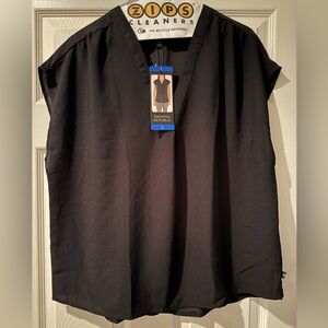 NWT Banana Republic- sleeveless top. Size Large